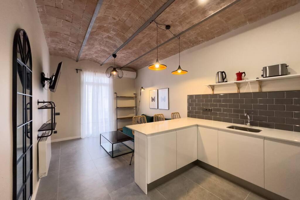 Bebarceloner Sants Apartments - 2 Bedrooms المظهر الخارجي الصورة